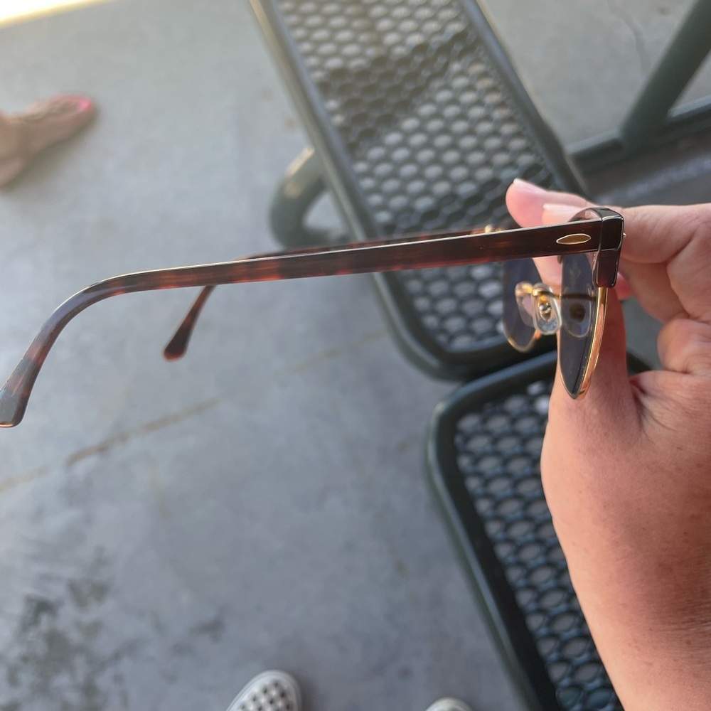 Ray-Ban sunglasses - Picture 4 of 4